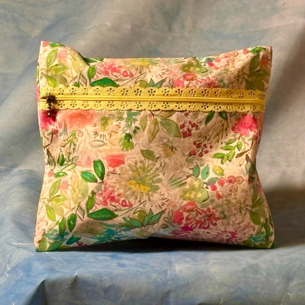 White Floral, Yellow Zip